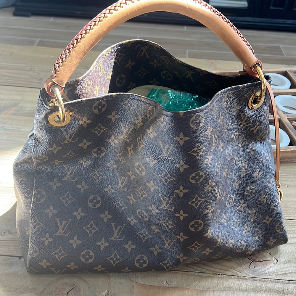 Louis Vuitton Artsy mm